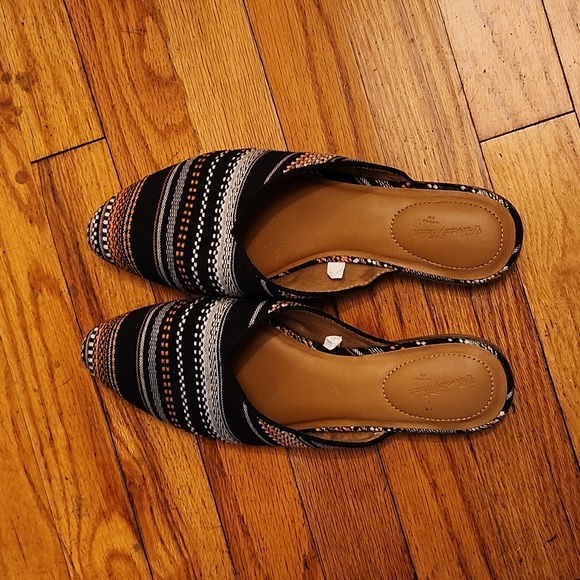 MULES By Universal Thread - Picture 5 of 5